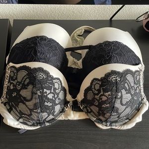 Victorias Secret Push-Up Bras